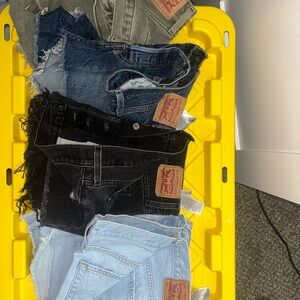 4 pairs of Levi’s high waisted shorts